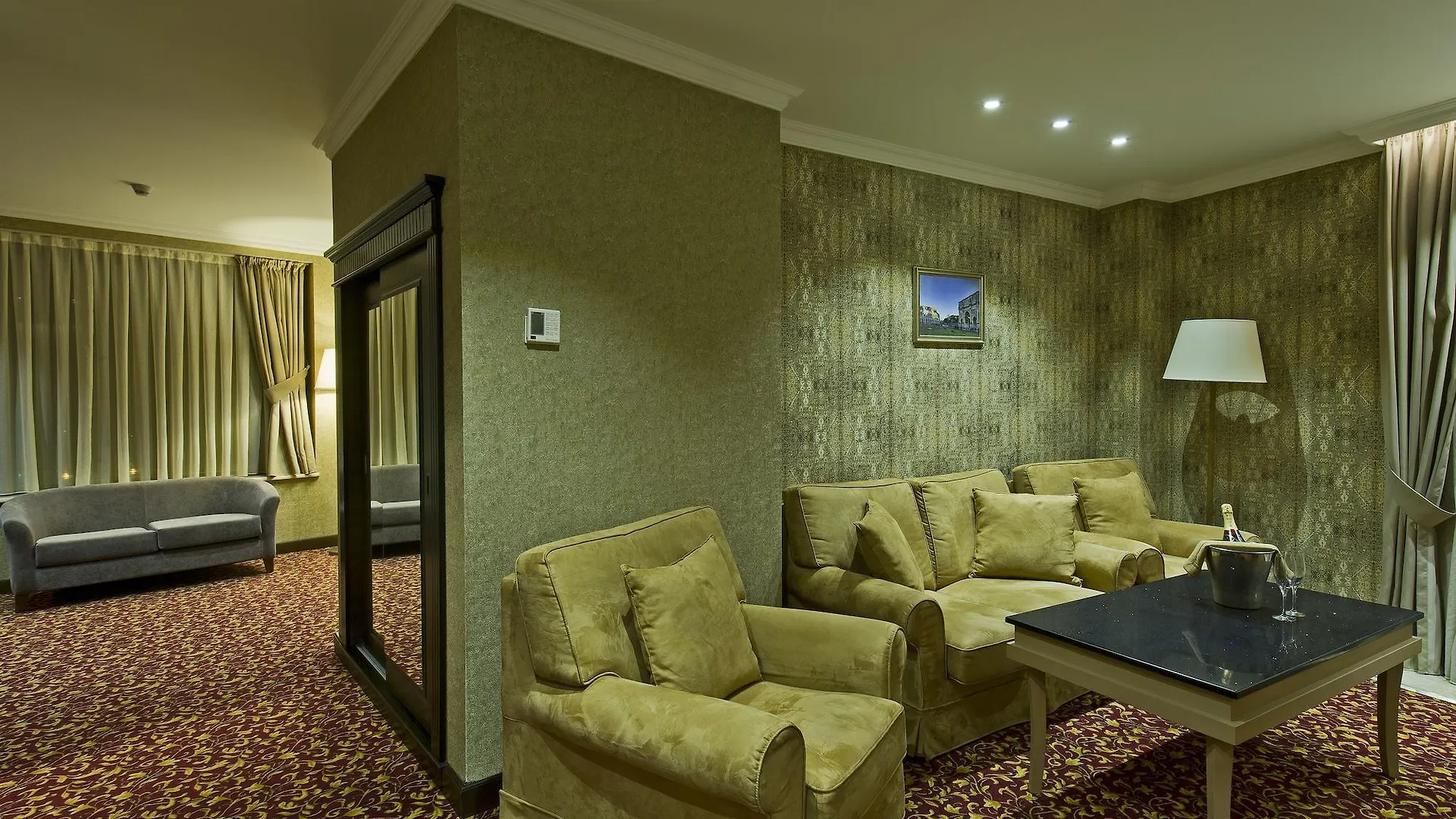 Colosseum Marina Hotel Batumi