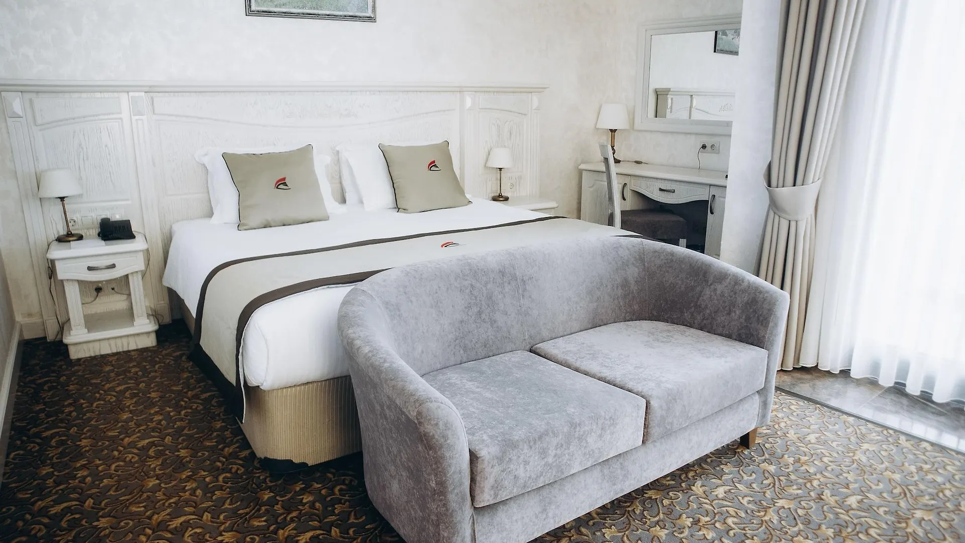 Colosseum Marina Hotel Batumi