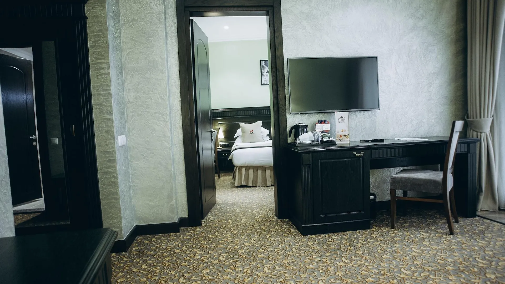 Colosseum Marina Hotel Batumi