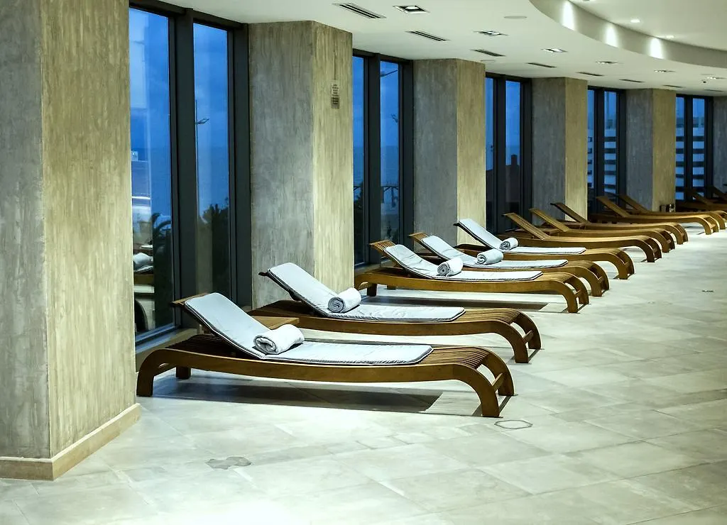 Colosseum Marina Hotel Batumi