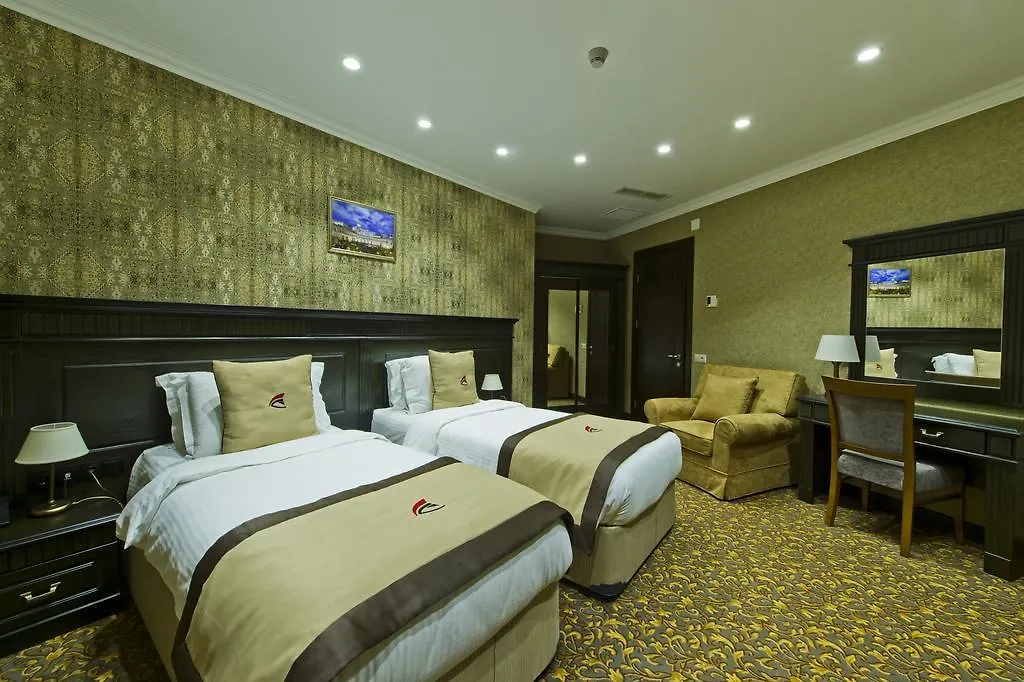 Colosseum Marina Hotel Batumi 5*,