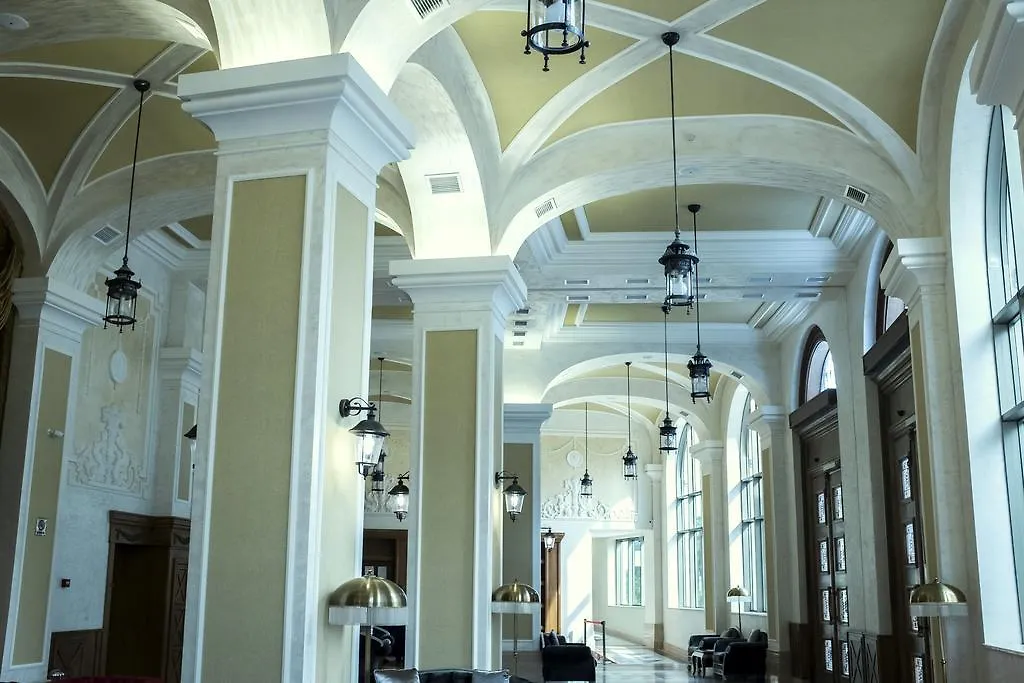Colosseum Marina Hotel Batumi 5*,  Grúzia