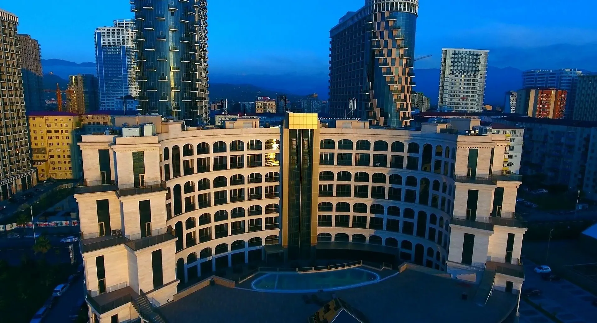 Colosseum Marina Hotel Batumi