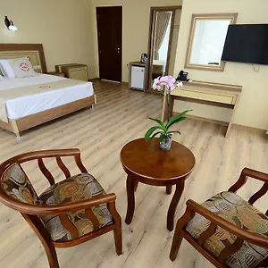 725 بي فندق